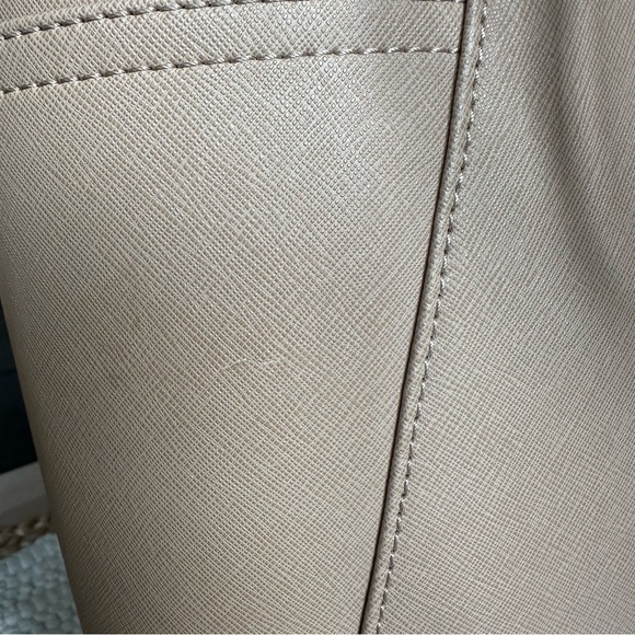 CALVIN KLEIN NWT Large Tote Nude Saffiano Leather Handbag H2RB1283 - Picture 7 of 16